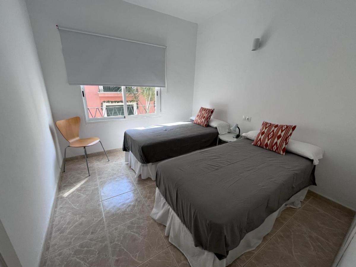 Seaty Center By Gms Apartamentos Фуэнхирола Экстерьер фото
