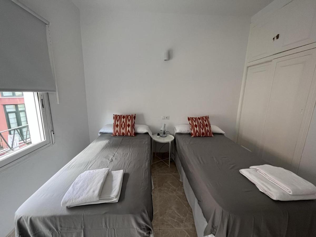 Seaty Center By Gms Apartamentos Фуэнхирола Экстерьер фото